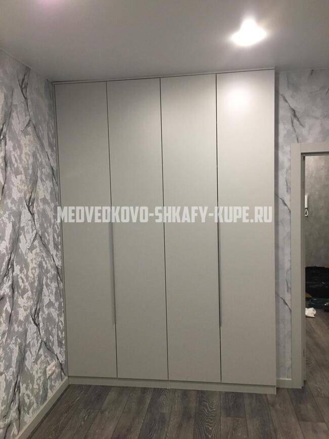 Распашные шкафы Медведково