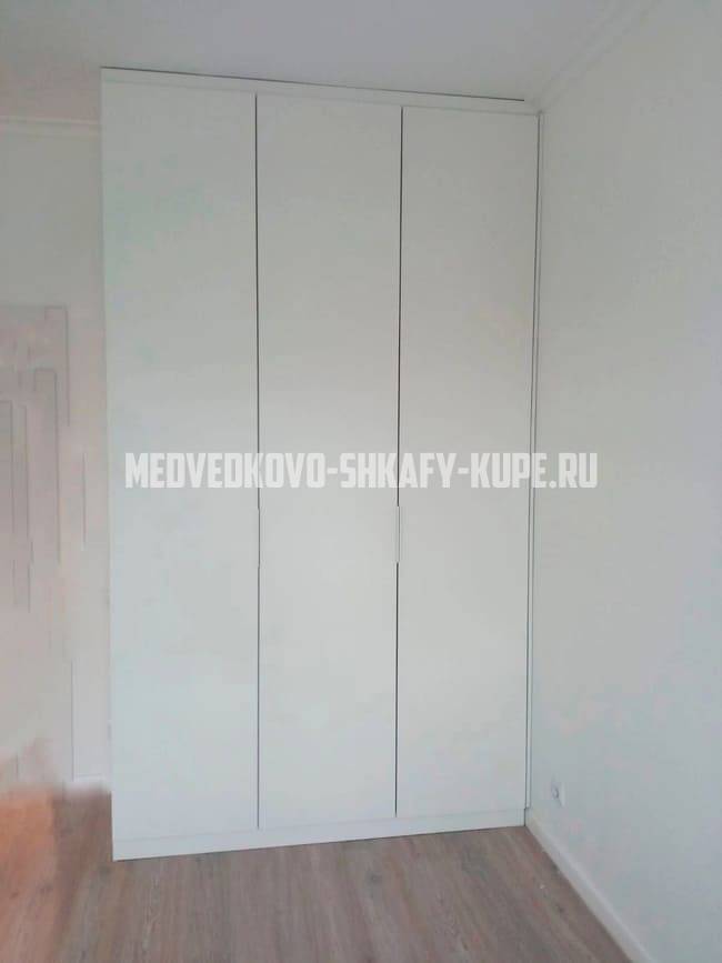 Распашные шкафы Медведково