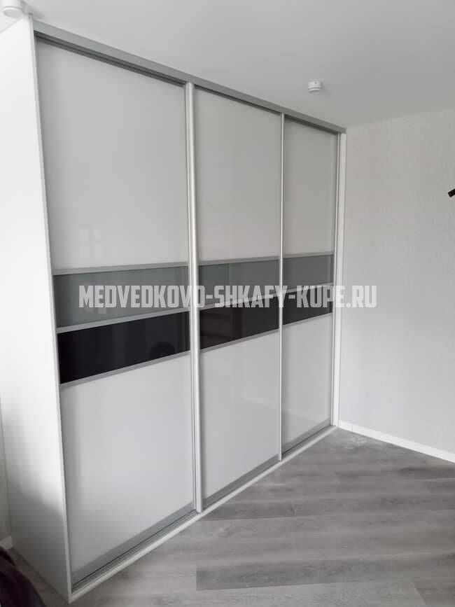 Шкафы в спальню Медведково